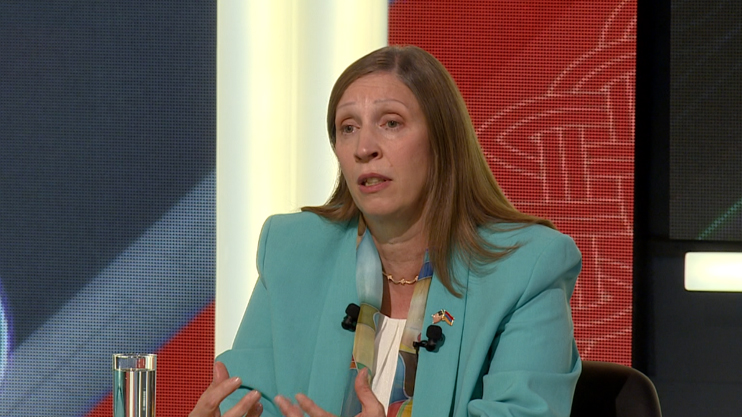 Interview with Lynne Tracy