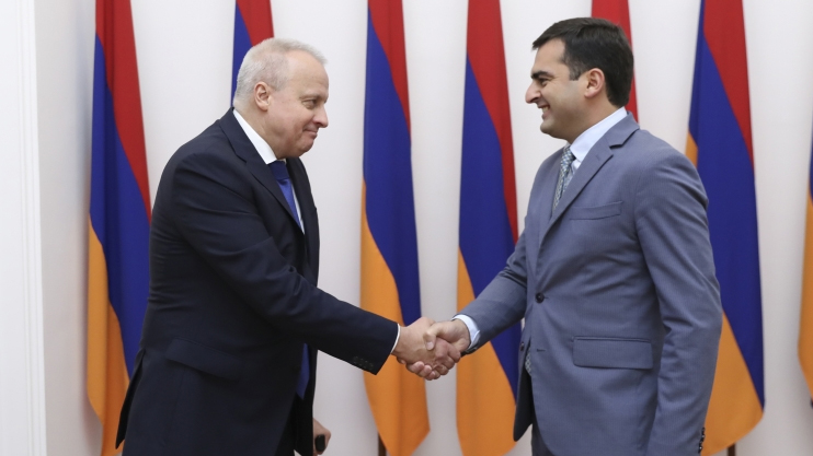 Парламентская неделя