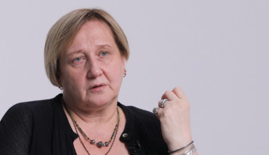 Here and Now: Narine Malyan