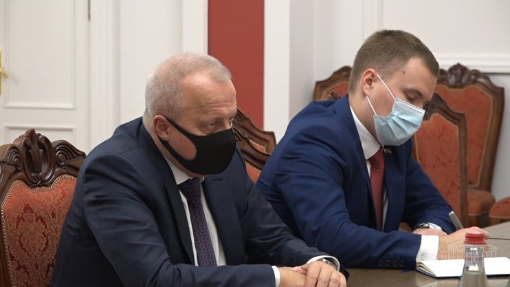 Парламентская неделя