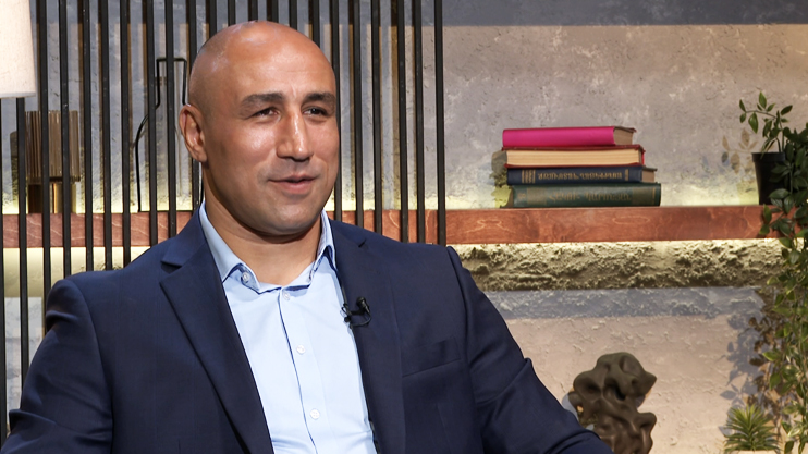 Առանց թեմայի. Արթուր Աբրահամ