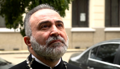Наши. Епископ Татев Акопян