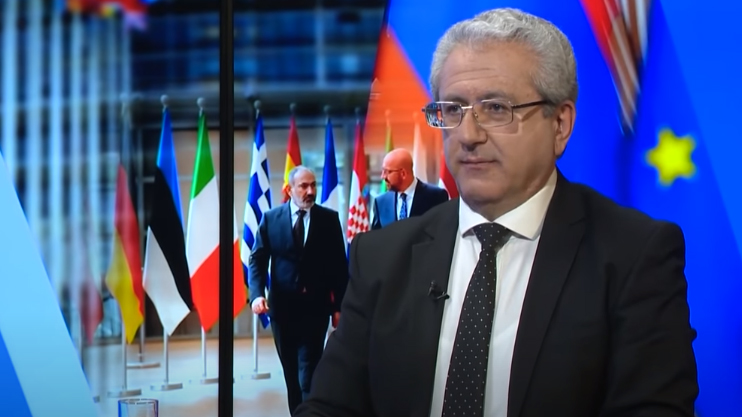 Интервью с Гариком Керяном