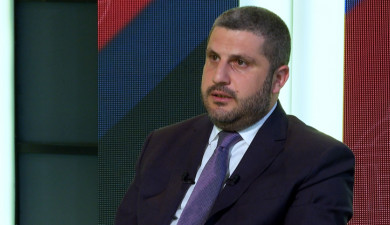 Interview with Armen Pambukhchyan