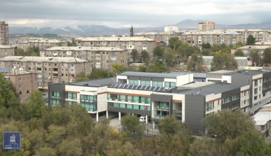 На площади