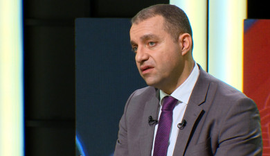 Հարցազրույց Վահան Քերոբյանի հետ