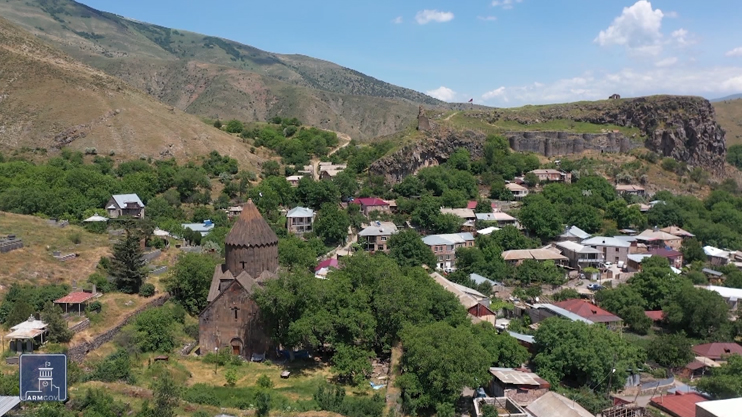 Հրապարակում