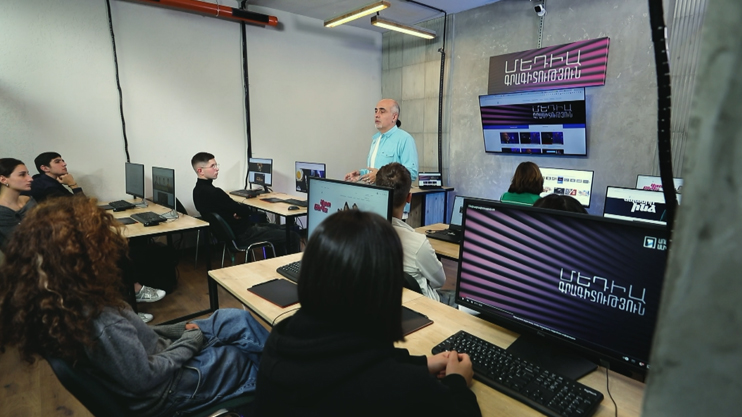 Մեդիագրագիտություն. Անհանգստացնող կոդով «SMS» հաղորդագրություններ