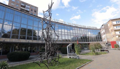 В музее. Ванадзорский музей искусства