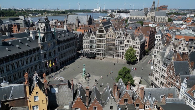 On Foreign, Desolate Roads. Antwerp 3