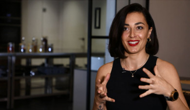 Наши. Элен Элбакян