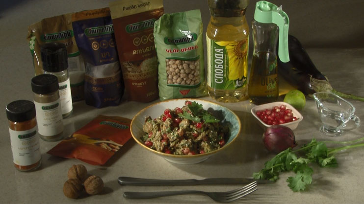 Պատրաստենք միասին. սմբուկով և նռով աղցան