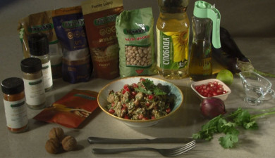 Պատրաստենք միասին. սմբուկով և նռով աղցան