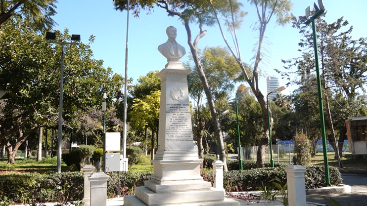 Օտար, ամայի ճամփեքի վրա. Լիմասոլ