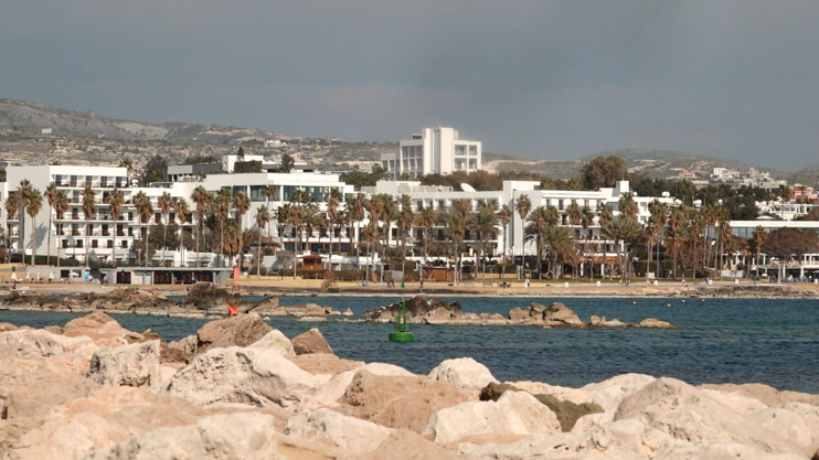 Օտար, ամայի ճամփեքի վրա. Կիպրոս 4